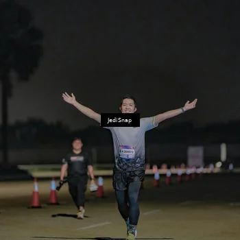 Runner Photo 7505369