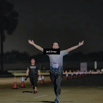 Runner Photo 7505382