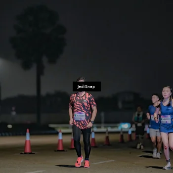 Runner Photo 7505395