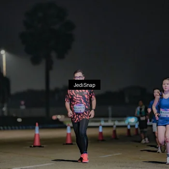 Runner Photo 7505398