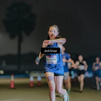 Runner Photo 7505405