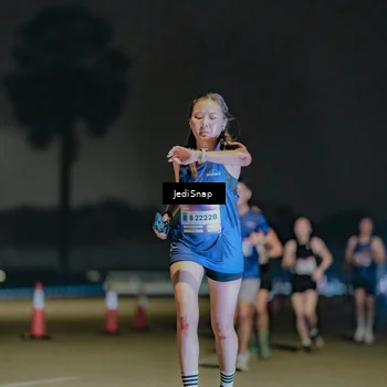 Runner Photo 7505414