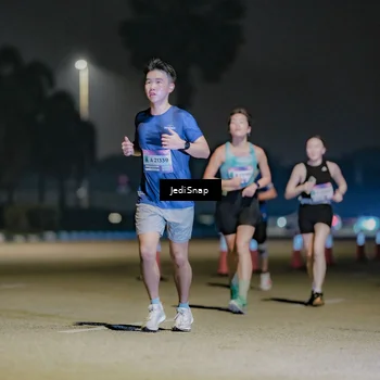 Runner Photo 7505415