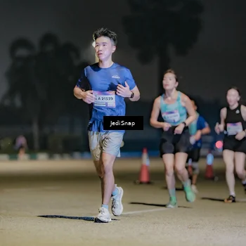 Runner Photo 7505416