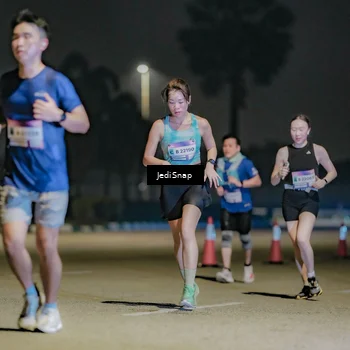 Runner Photo 7505418