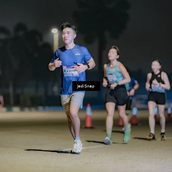 Runner Photo 7505419