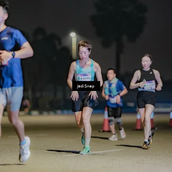 Runner Photo 7505420