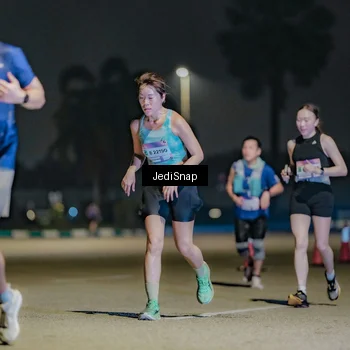 Runner Photo 7505425
