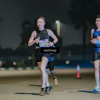 Runner Photo 7505434