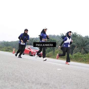 Runner Photo 7505441