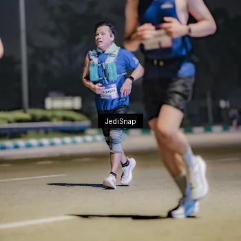 Runner Photo 7505443