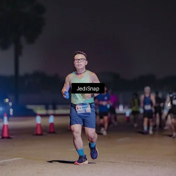 Runner Photo 7505447