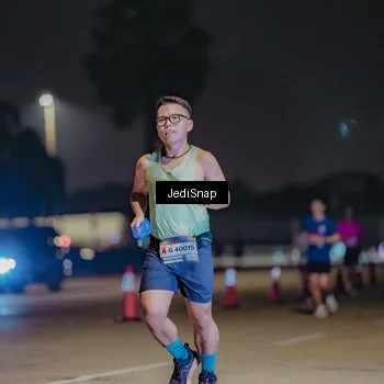 Runner Photo 7505449