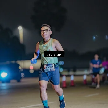 Runner Photo 7505450