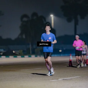 Runner Photo 7505461
