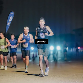 Runner Photo 7505467