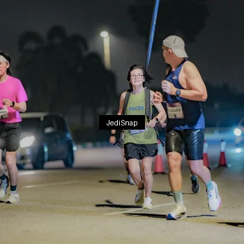 Runner Photo 7505471