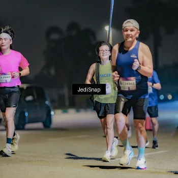 Runner Photo 7505475
