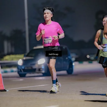 Runner Photo 7505478