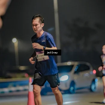 Runner Photo 7505484