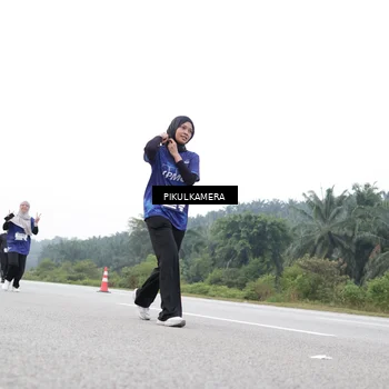 Runner Photo 7505516