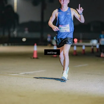Runner Photo 7505524