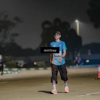 Runner Photo 7505547
