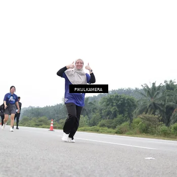 Runner Photo 7505576