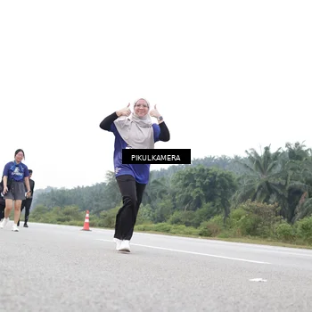 Runner Photo 7505578