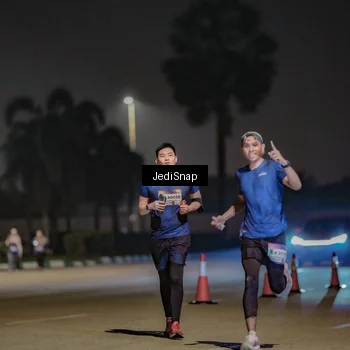 Runner Photo 7505625