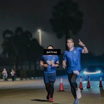Runner Photo 7505630