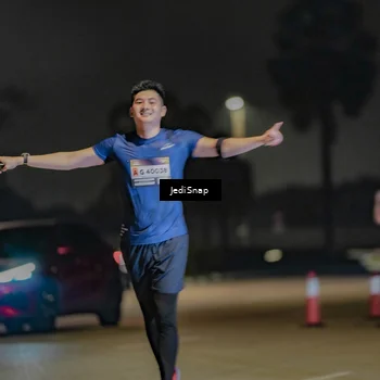 Runner Photo 7505637