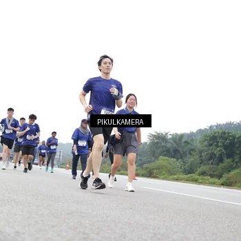 Runner Photo 7505651