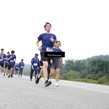 Runner Photo 7505657