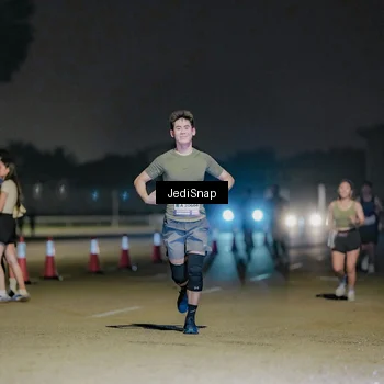 Runner Photo 7505662