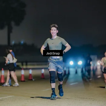 Runner Photo 7505664