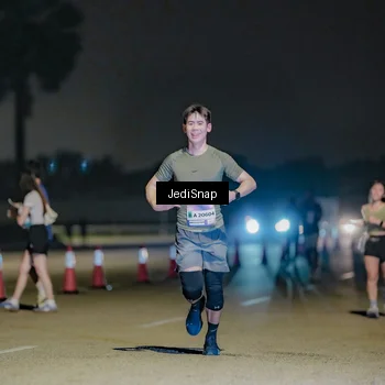 Runner Photo 7505667