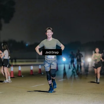 Runner Photo 7505669