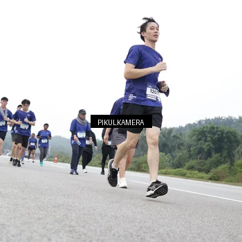 Runner Photo 7505671
