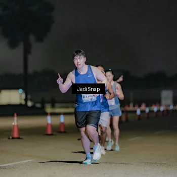Runner Photo 7505683