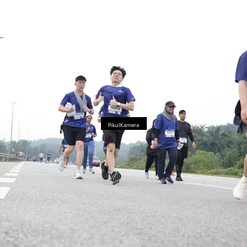 Runner Photo 7505684