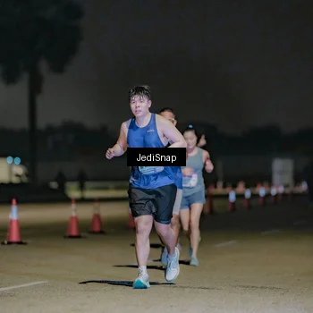 Runner Photo 7505692