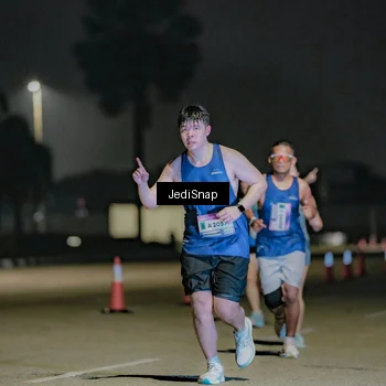 Runner Photo 7505699