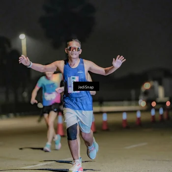 Runner Photo 7505700