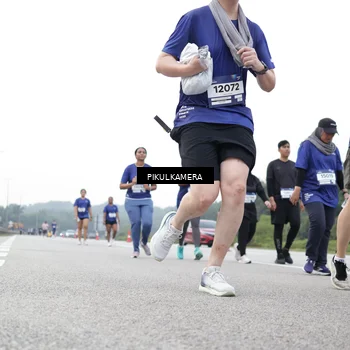 Runner Photo 7505746