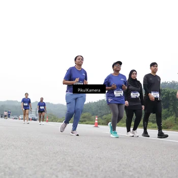 Runner Photo 7505754