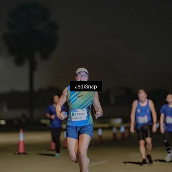 Runner Photo 7505756