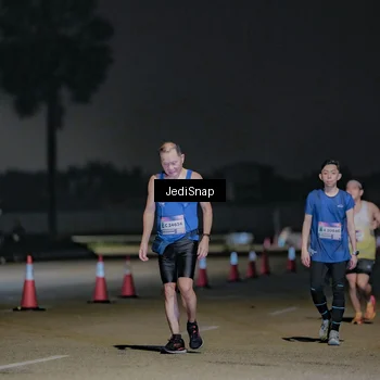 Runner Photo 7505761