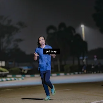 Runner Photo 7505764