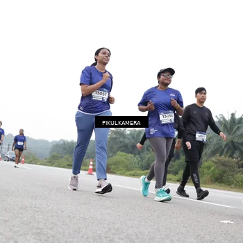 Runner Photo 7505788